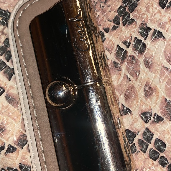 Medium Coach bag with detachable shoulder … - Picture 6 of 6